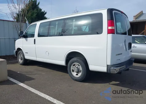 2003 Chevrolet Express from USA, damaged, VIN 1GAGG25U731112609